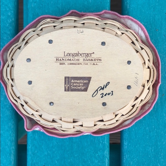 Longaberger Horizon of Hope basket with lid - Picture 4 of 4